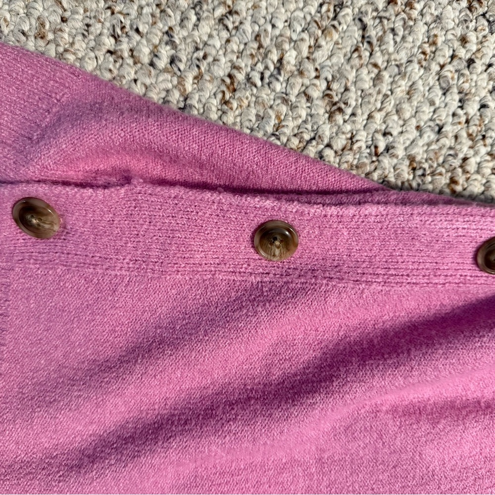 Pink Sweater - Picture 5 of 7